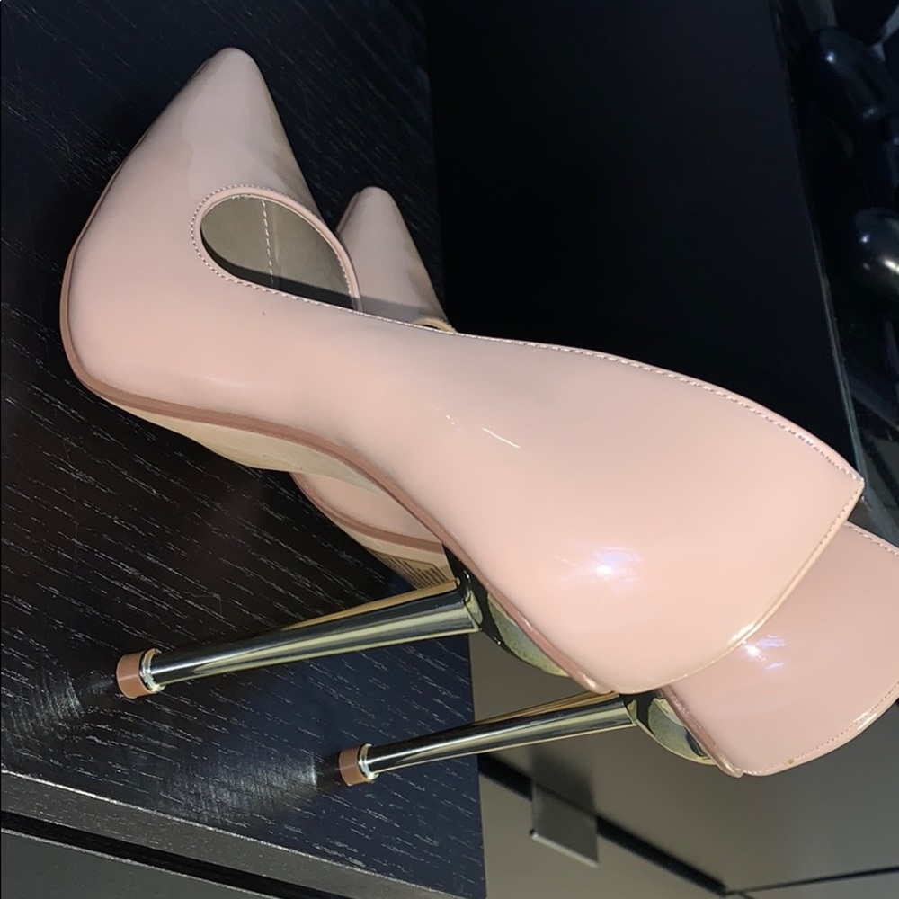 Fashion nova nude pumps